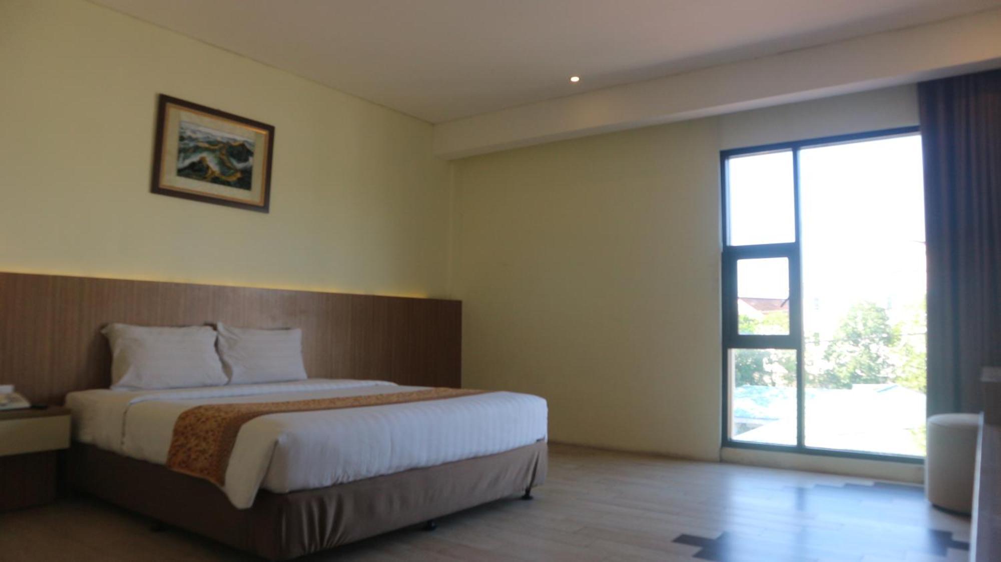 Hotel Golden Tulip Essential Belitung Tanjung Pandan Exterior foto