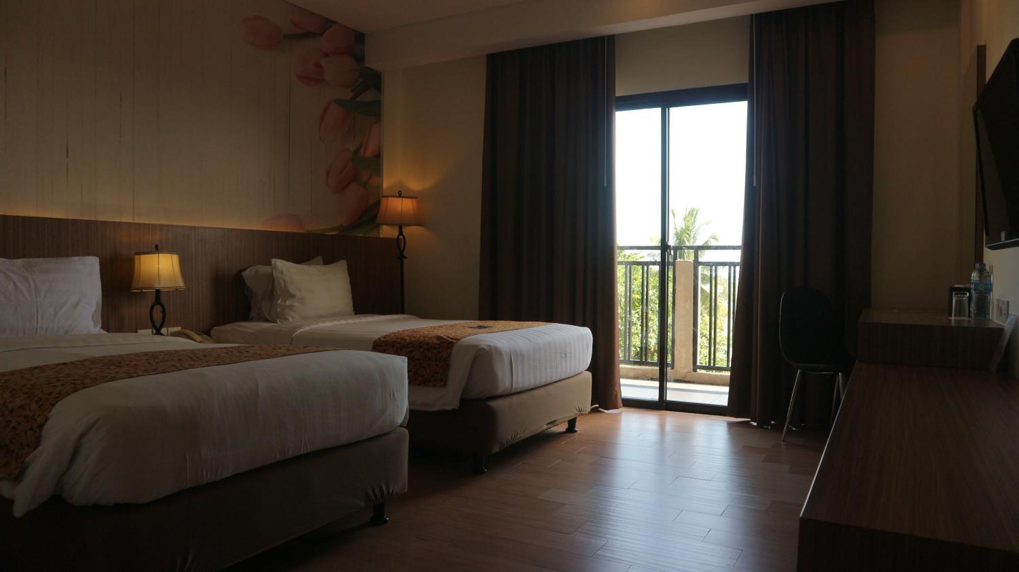Hotel Golden Tulip Essential Belitung Tanjung Pandan Exterior foto