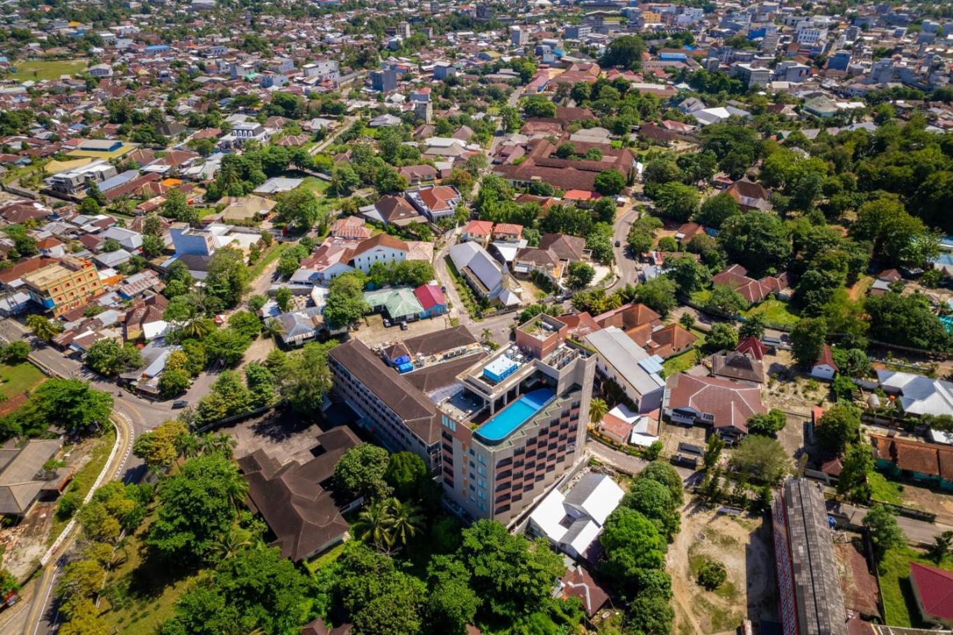 Hotel Golden Tulip Essential Belitung Tanjung Pandan Exterior foto